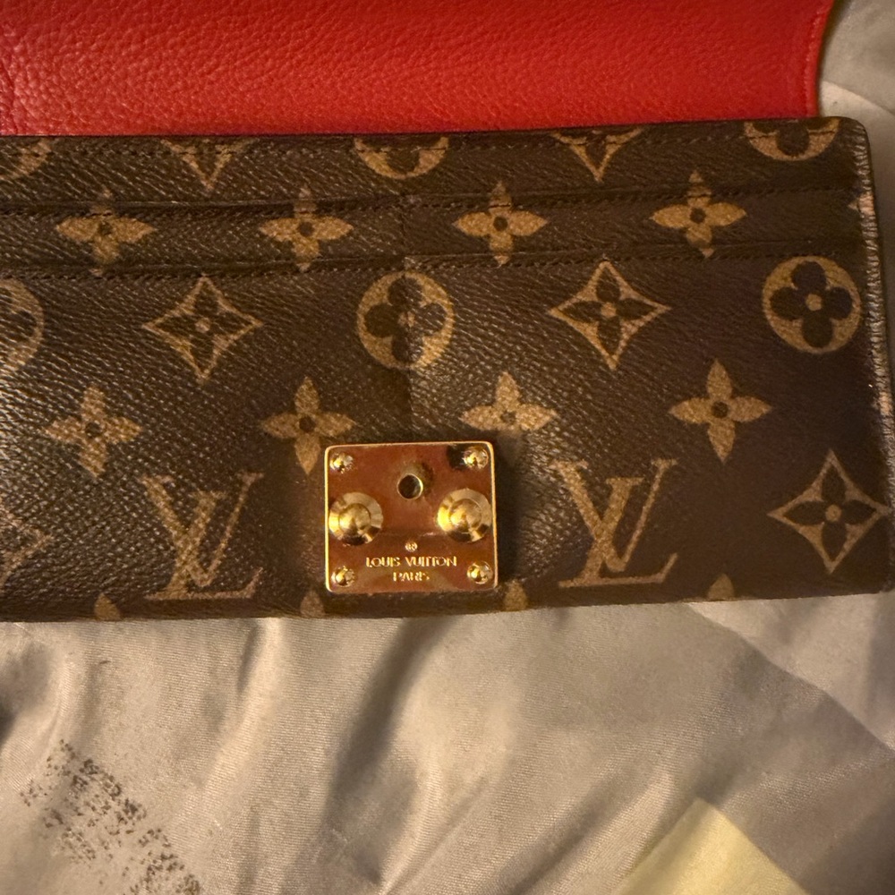 LOUIS VUITTON PALLAS GOLD CHAIN MONOGRAM WALLET - Picture 4 of 12